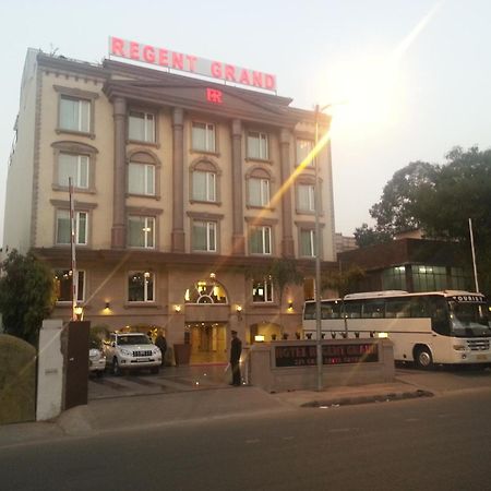 Hotel Regent Grand Nueva Delhi Exterior foto