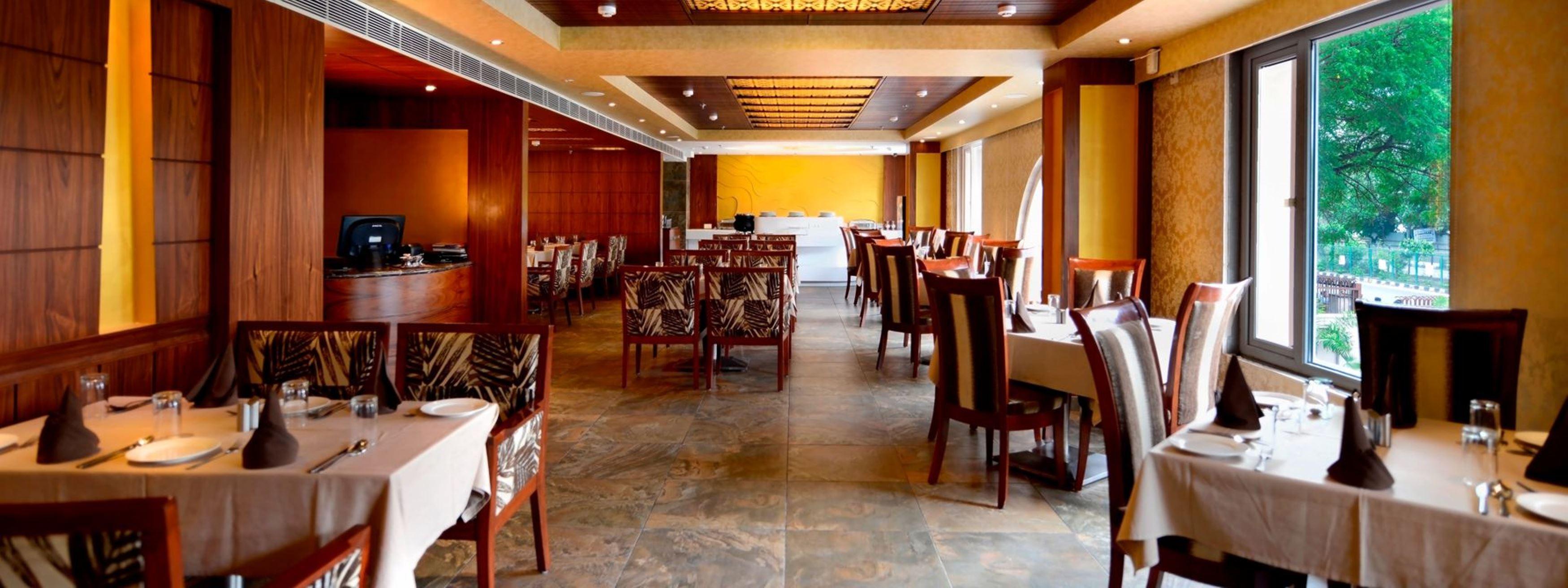 Hotel Regent Grand Nueva Delhi Exterior foto