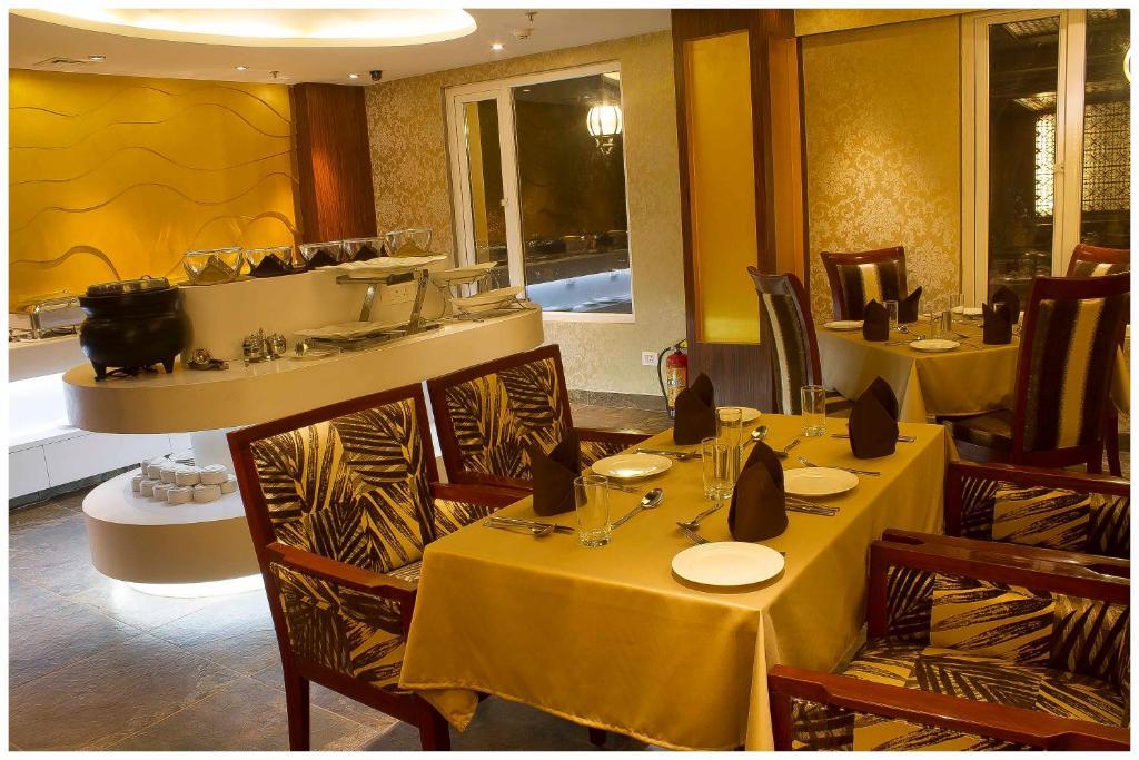 Hotel Regent Grand Nueva Delhi Exterior foto