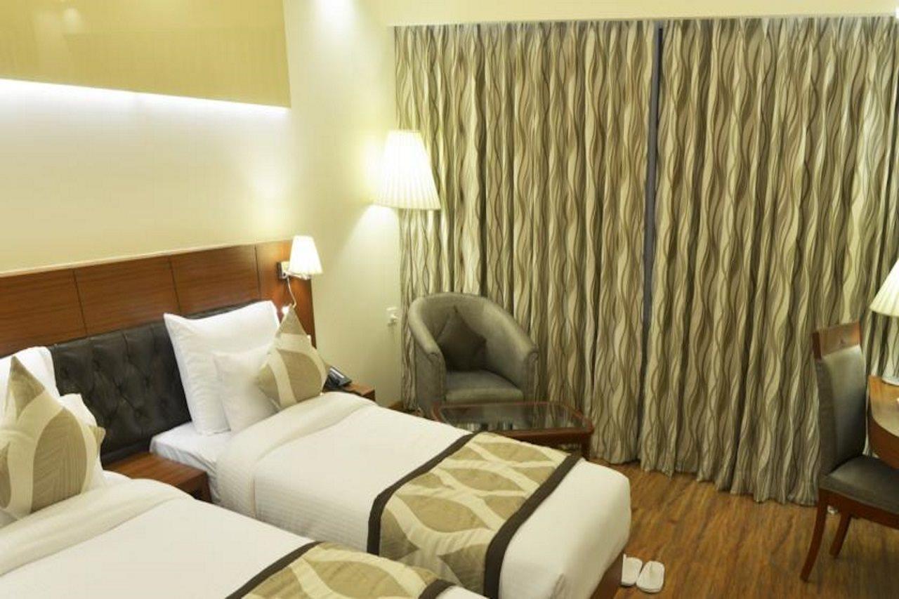 Hotel Regent Grand Nueva Delhi Exterior foto