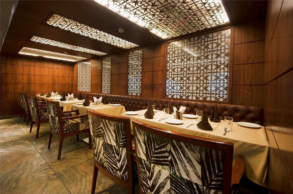 Hotel Regent Grand Nueva Delhi Exterior foto