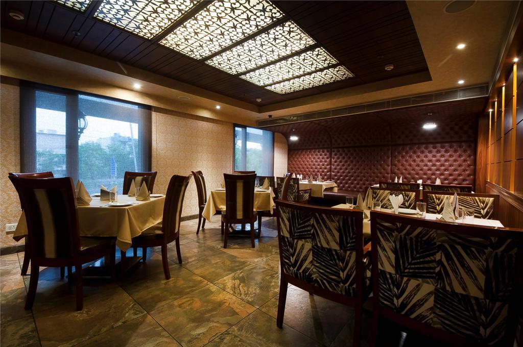 Hotel Regent Grand Nueva Delhi Exterior foto