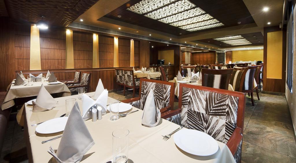 Hotel Regent Grand Nueva Delhi Exterior foto