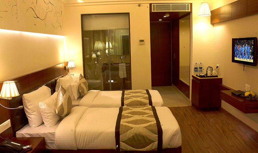 Hotel Regent Grand Nueva Delhi Exterior foto