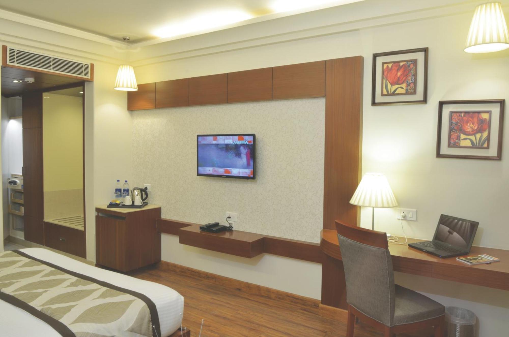 Hotel Regent Grand Nueva Delhi Exterior foto