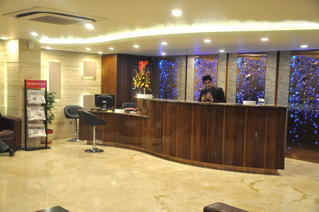 Hotel Regent Grand Nueva Delhi Exterior foto